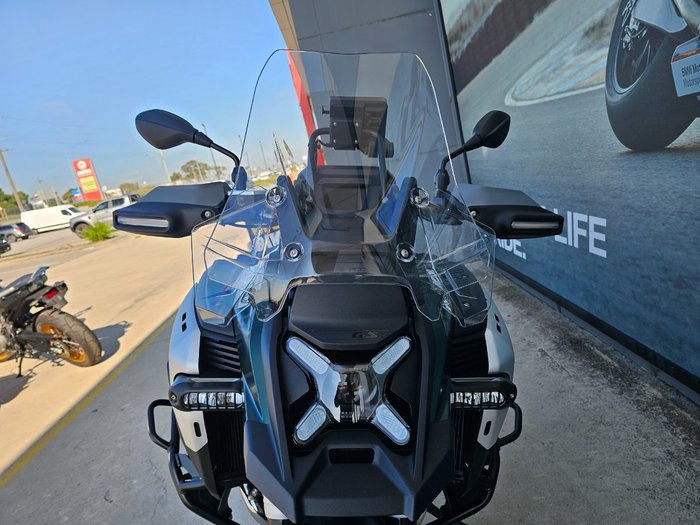 2025 BMW Motorrad R 1300 GS ADVENTURE OPTION 719 Green