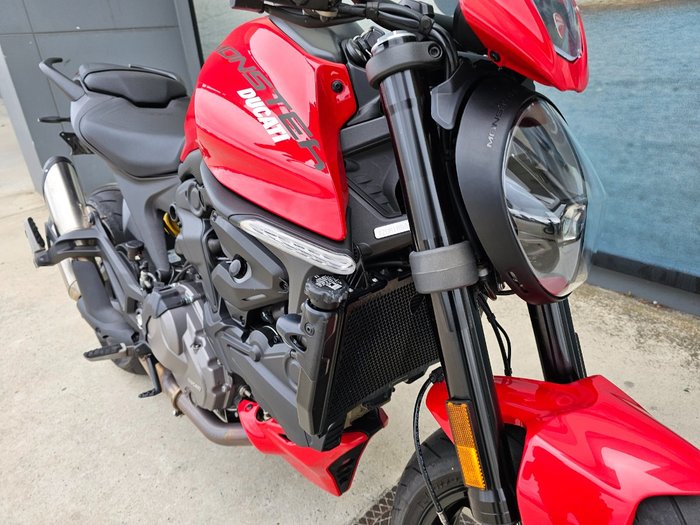 2022 DUCATI MONSTER Red