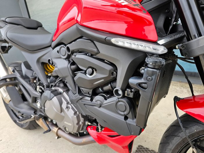 2022 DUCATI MONSTER Red