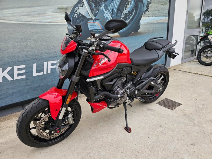 2022 DUCATI MONSTER Red