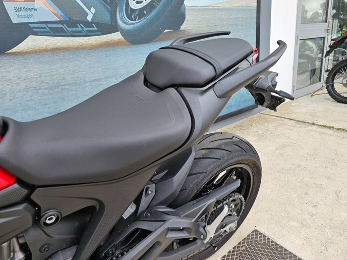 2022 DUCATI MONSTER Red