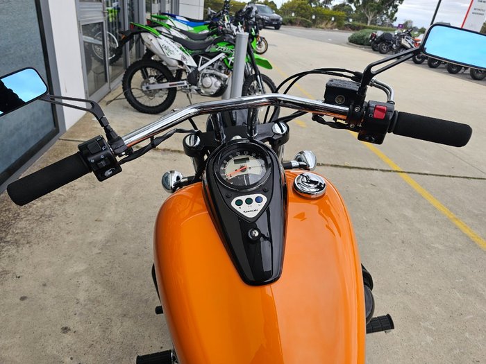 2022 Kawasaki VULCAN 900 (VN900) CLASSIC Orange