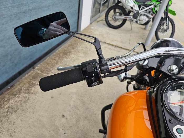 2022 Kawasaki VULCAN 900 (VN900) CLASSIC Orange