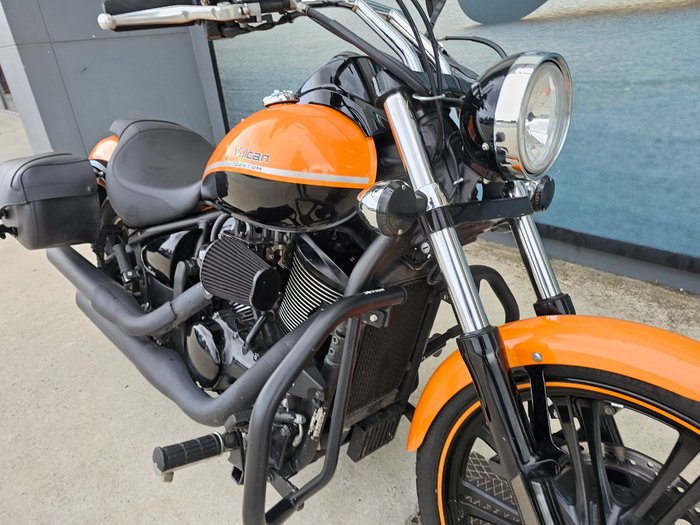 2022 Kawasaki VULCAN 900 (VN900) CLASSIC Orange