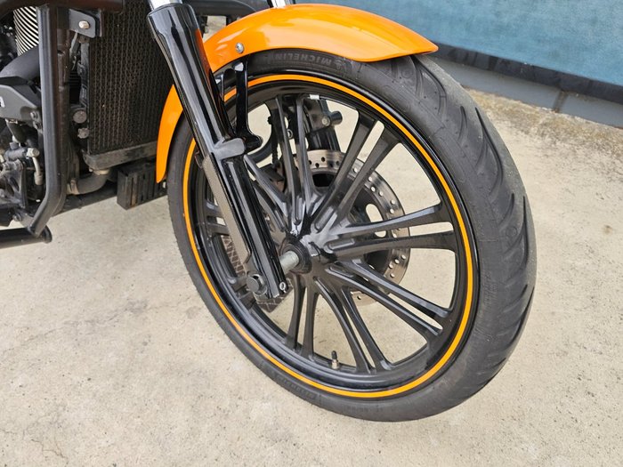 2022 Kawasaki VULCAN 900 (VN900) CLASSIC Orange