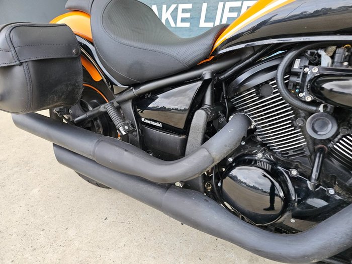2022 Kawasaki VULCAN 900 (VN900) CLASSIC Orange