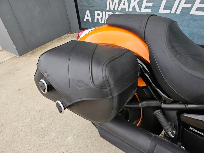 2022 Kawasaki VULCAN 900 (VN900) CLASSIC Orange