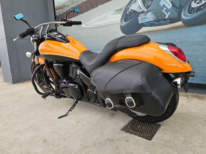 2022 Kawasaki VULCAN 900 (VN900) CLASSIC Orange
