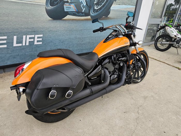 2022 Kawasaki VULCAN 900 (VN900) CLASSIC Orange