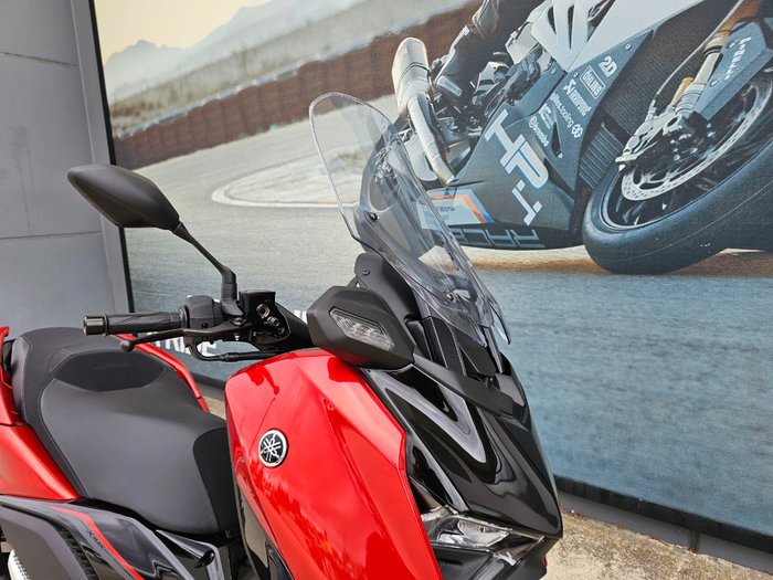 2025 Yamaha XMAX 300 (CZD300A) Orange