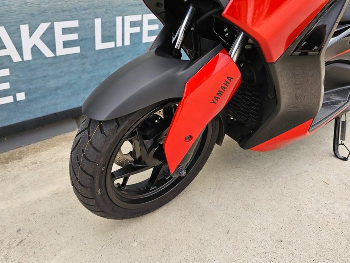2025 Yamaha XMAX 300 (CZD300A) Orange
