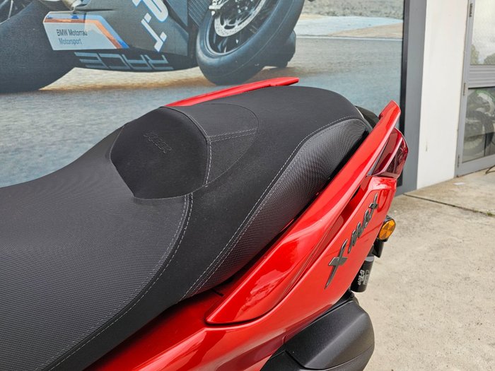 2025 Yamaha XMAX 300 (CZD300A) Orange