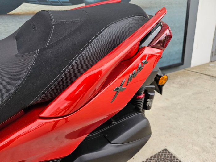 2025 Yamaha XMAX 300 (CZD300A) Orange