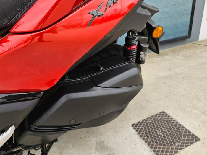 2025 Yamaha XMAX 300 (CZD300A) Orange