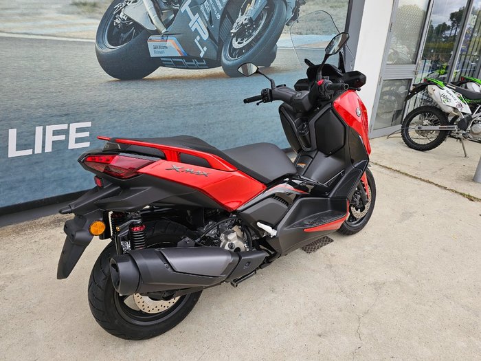 2025 Yamaha XMAX 300 (CZD300A) Orange