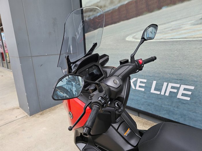2025 Yamaha XMAX 300 (CZD300A) Orange