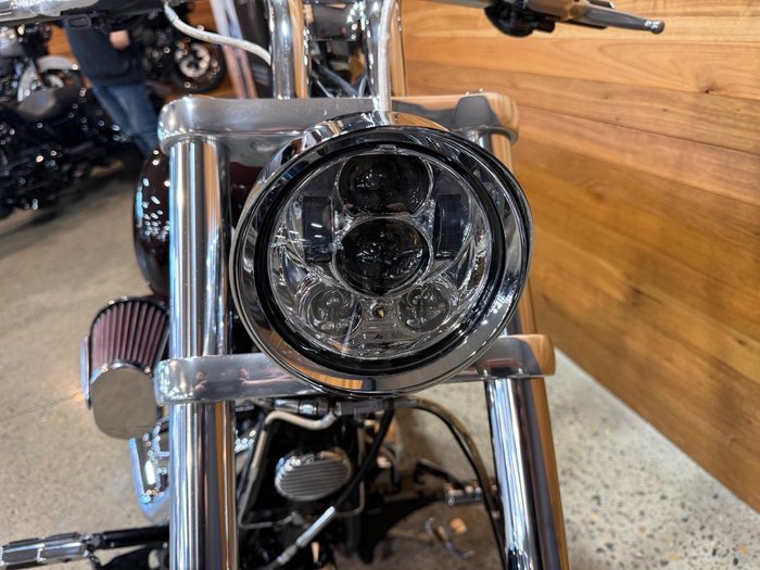 2017 HARLEY-DAVIDSON FXSB SOFTAIL BREAKOUT