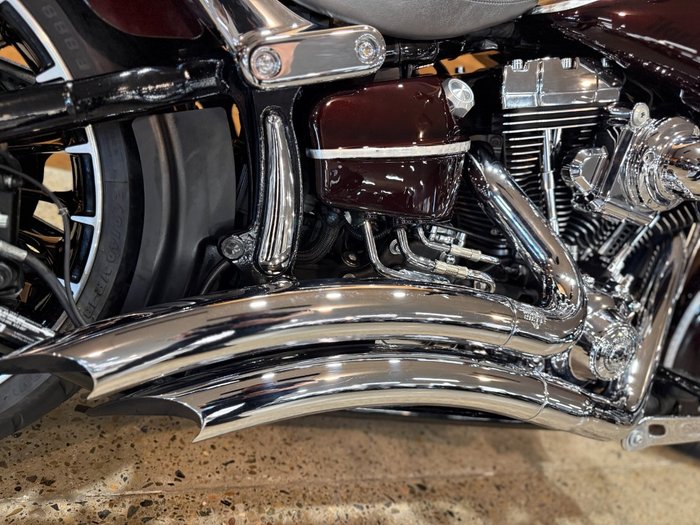 2017 HARLEY-DAVIDSON FXSB SOFTAIL BREAKOUT
