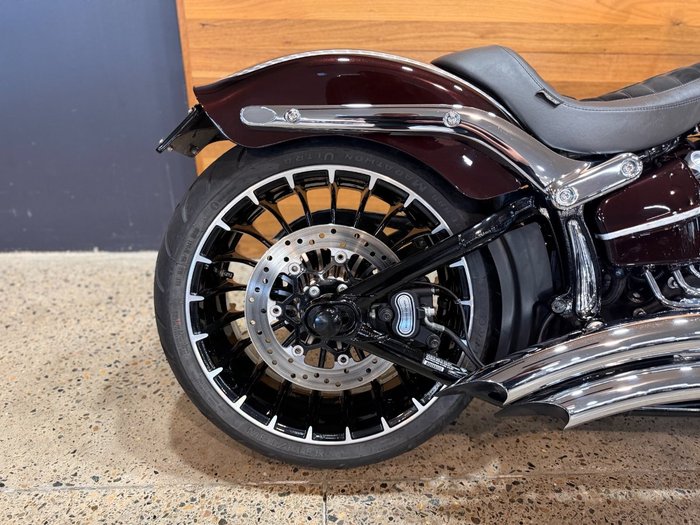2017 HARLEY-DAVIDSON FXSB SOFTAIL BREAKOUT