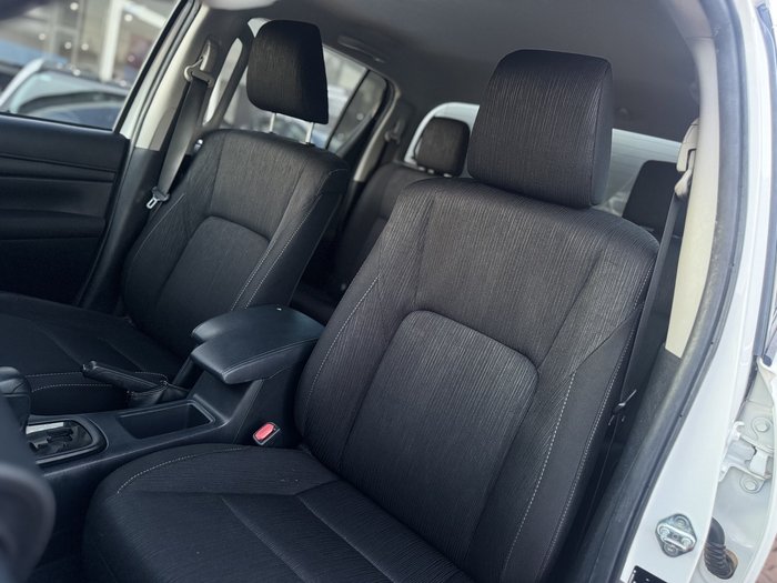 2020 Toyota Hilux SR