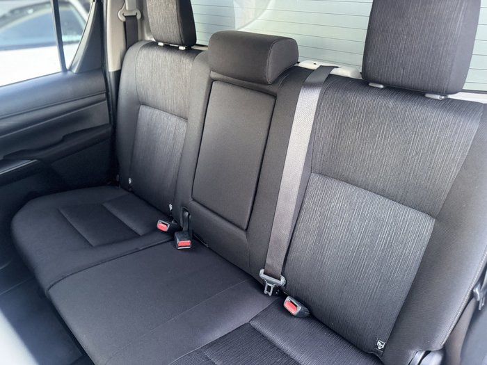 2020 Toyota Hilux SR