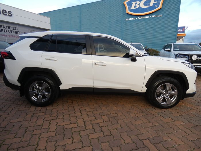2022 Toyota RAV4 GX