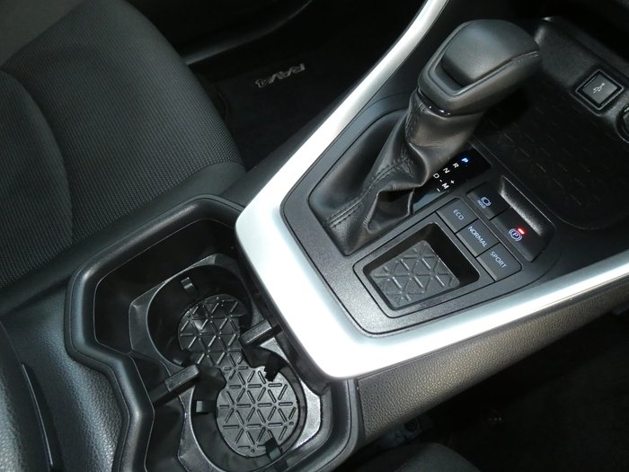 2022 Toyota RAV4 GX