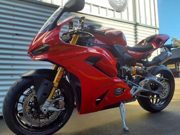 2026 Ducati Panigale V2 S Panigale Red