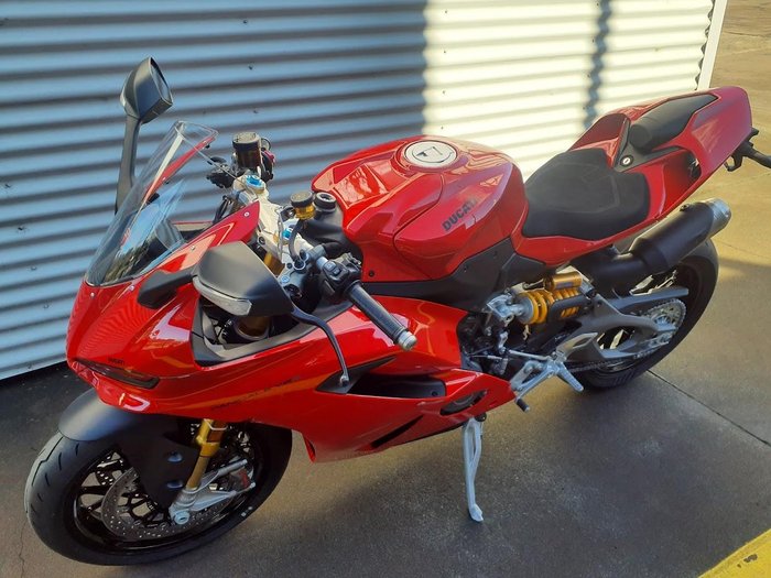 2026 Ducati Panigale V2 S Panigale Red