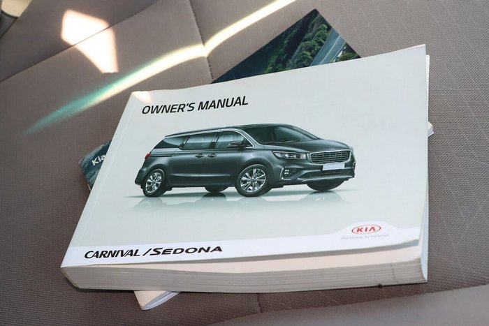 2020 Kia Carnival S