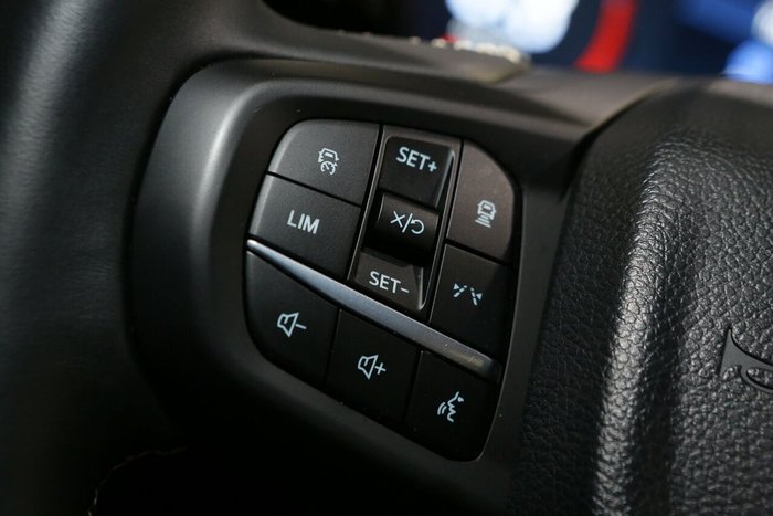 2024 Ford Everest Platinum