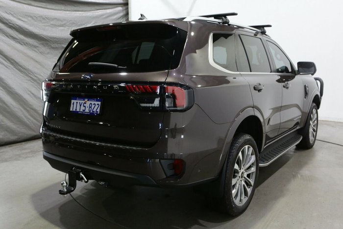 2024 Ford Everest Platinum