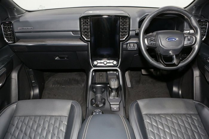 2024 Ford Everest Platinum