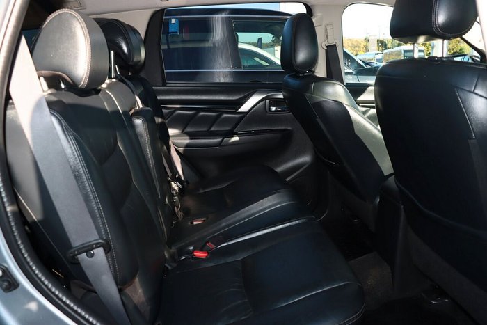 2016 Mitsubishi Pajero Sport GLS