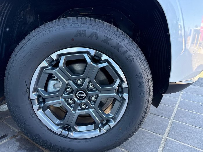 2026 Nissan Navara ST-X