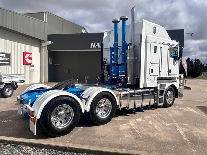 2018 Kenworth K200 White