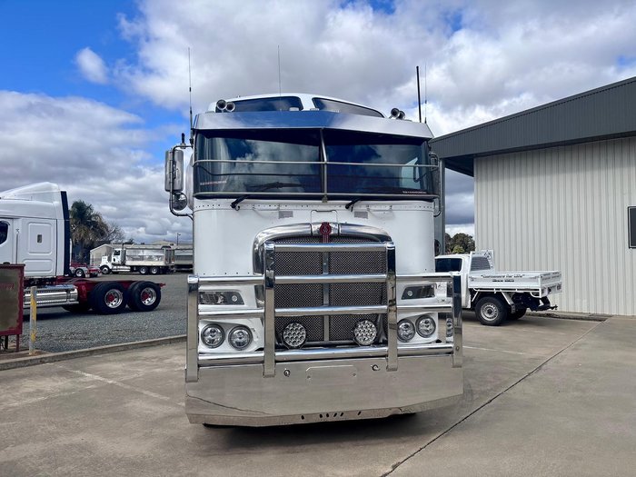 2018 Kenworth K200 White