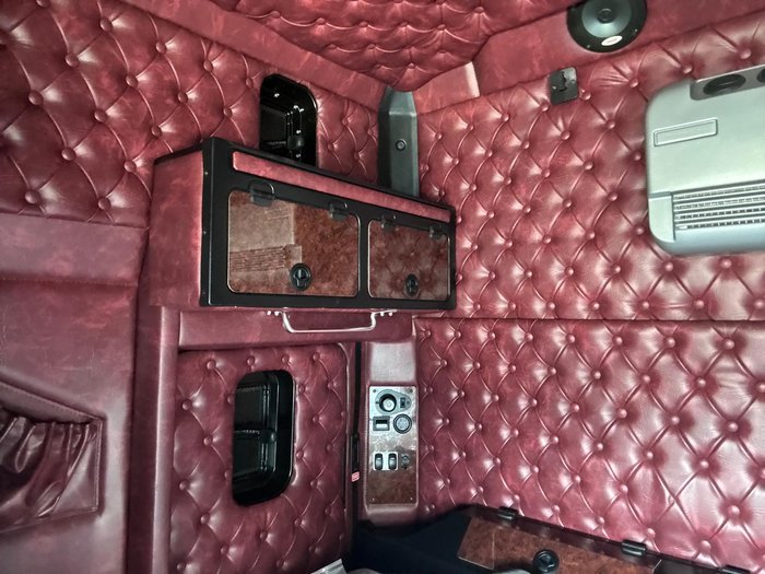 2018 Kenworth K200 White