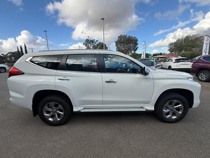 2024 Mitsubishi Pajero Sport GLX