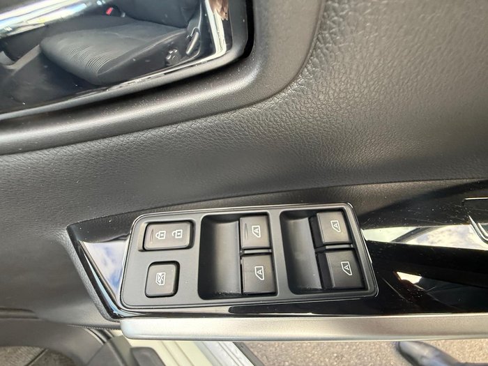 2024 Mitsubishi Pajero Sport GLX