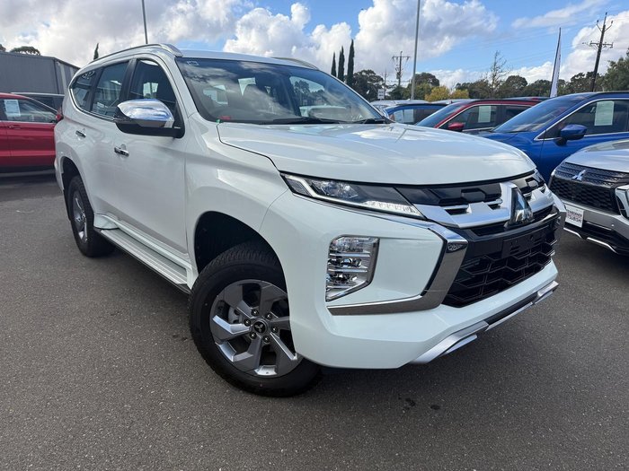 2024 Mitsubishi Pajero Sport GLX