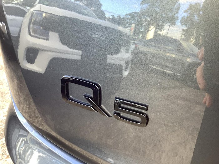 2023 Audi Q5 45 TFSI S line