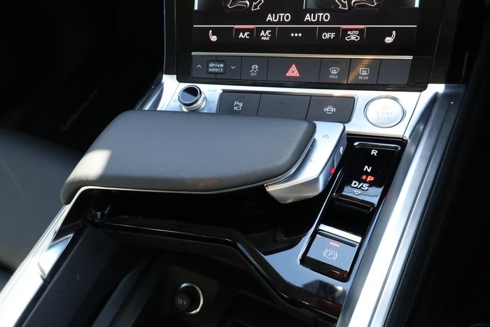2020 Audi e-tron 55