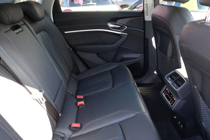 2020 Audi e-tron 55