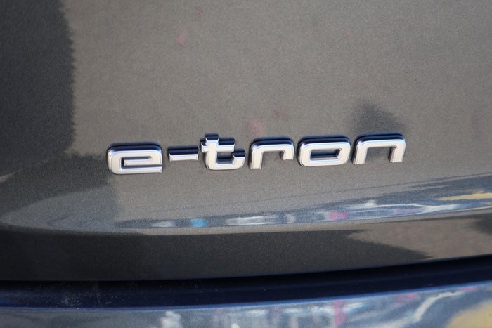 2020 Audi e-tron 55