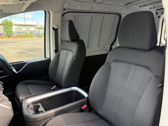 2026 Hyundai STARIA LOAD