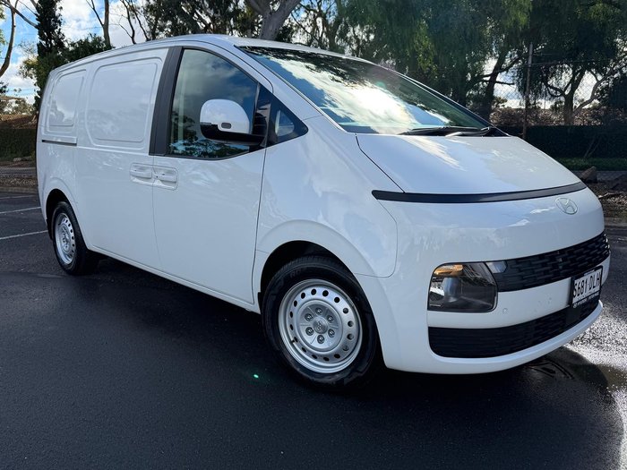 2026 Hyundai STARIA LOAD