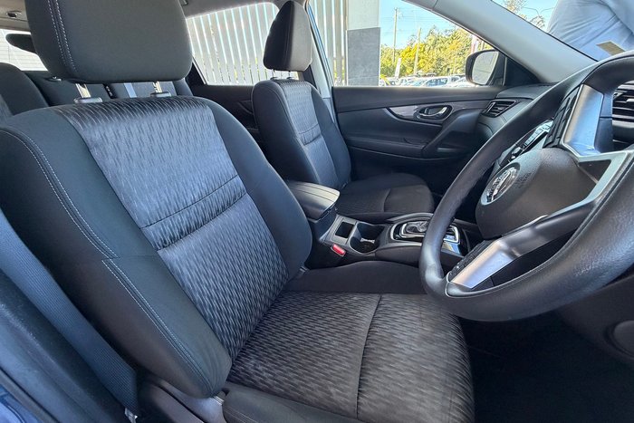 2022 Nissan X-TRAIL ST