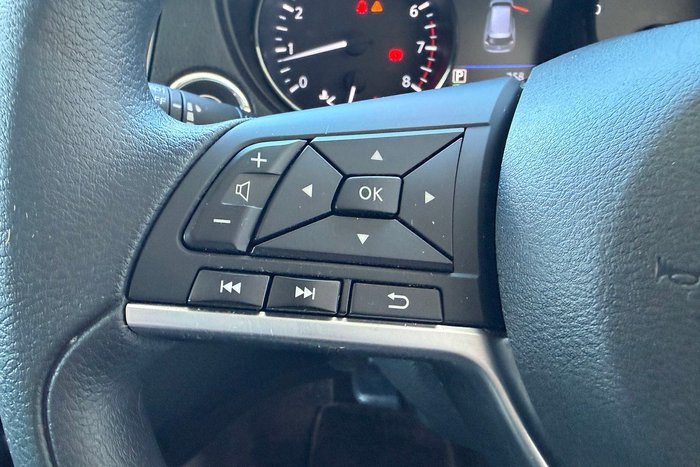 2022 Nissan X-TRAIL ST