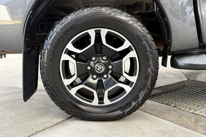 2021 Toyota Hilux SR5